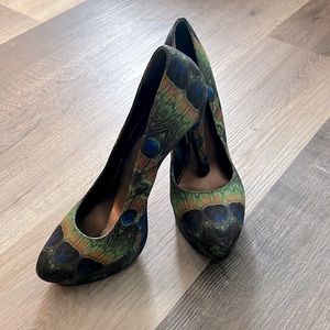Nine West “peacock” 4.5” stiletto size 7.5M
